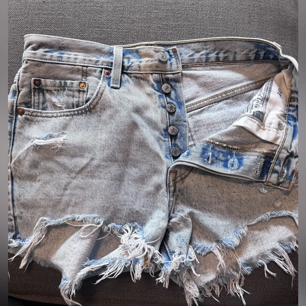 Levi’s 501 denim cutoff-free people - Picture 3 of 5